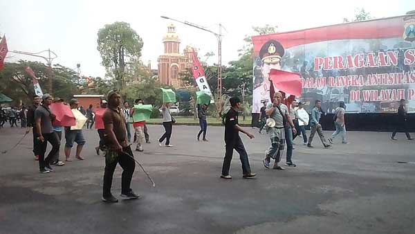 Waduh, Ada Penyanderaan dan Bom Meledak Saat Pilkada Serentak 2018