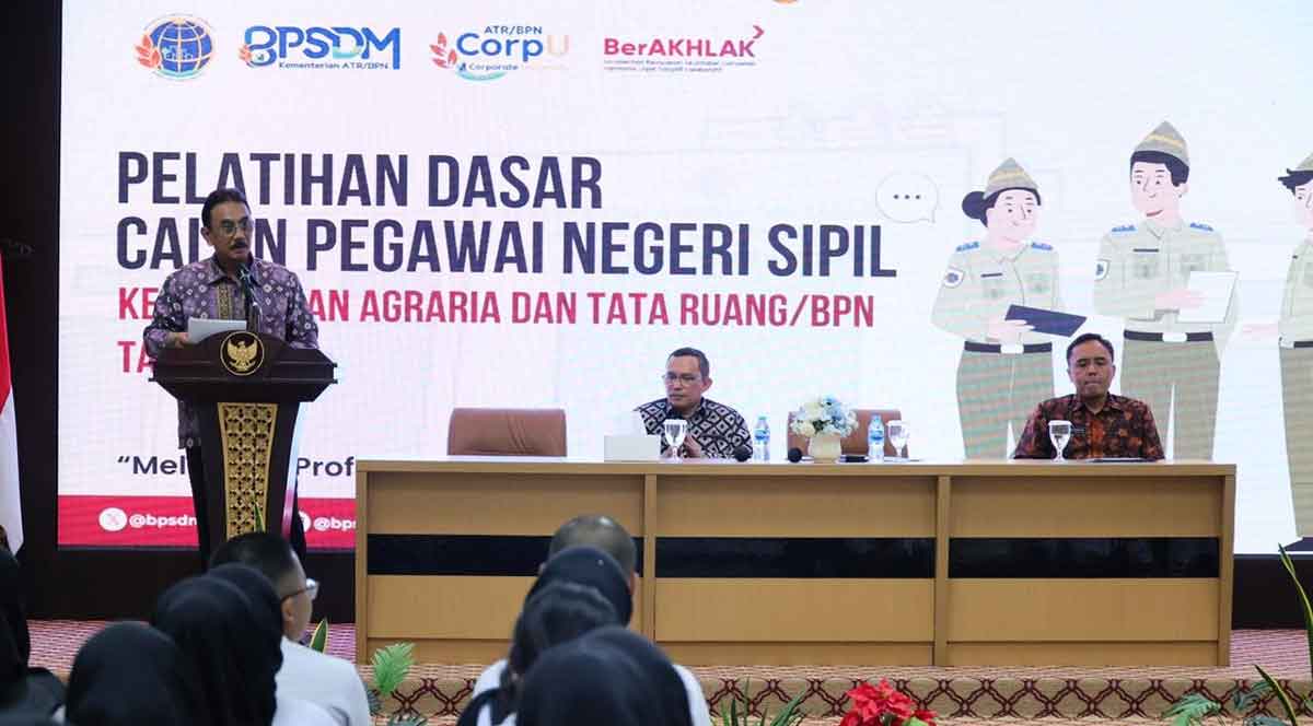 Sekjen Kementerian ATR/BPN saat memberi sambutan.