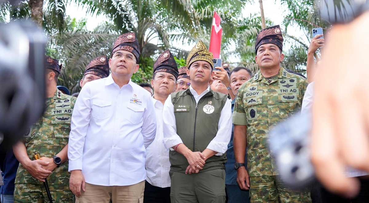 Wamen ATR/BPN dalam kegiatan relokasi di Desa Bagan Limau, Kabupaten Pelalawan.