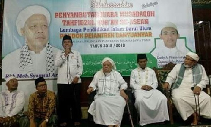 Suasana saat penerimaan Dodi di Pesantren Banyuanyar.
