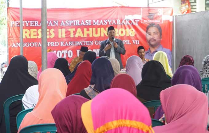 Anggota DPRD Gresik Noto Utomo saat memaparkan program jasmas. foto: SYUHUD/ BANGSAONLINE
