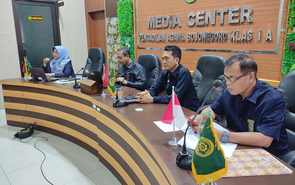 Rapat koordinasi terkait kasus diska di Kantor PA Bojonegoro.
