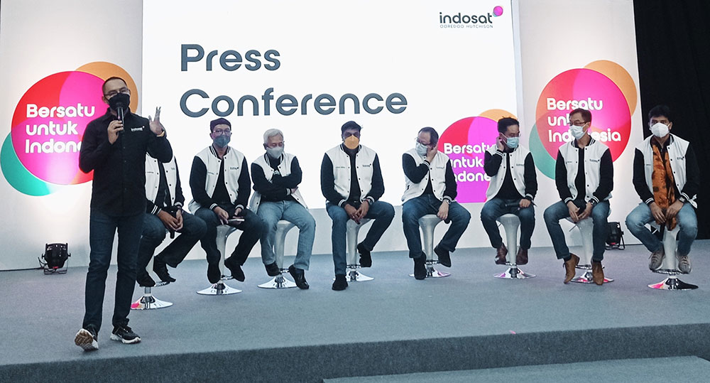 Suasana ketika konferensi pers menyambut kedatangan manajemen Indosat Ooredoo Hutchison di Surabaya.