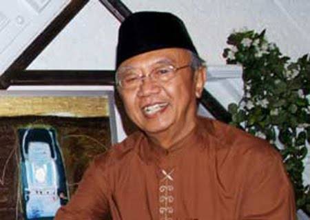 KH Ir Salahuddin Wahid