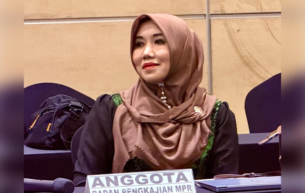 Lia Istifhama, Anggota DPD RI.