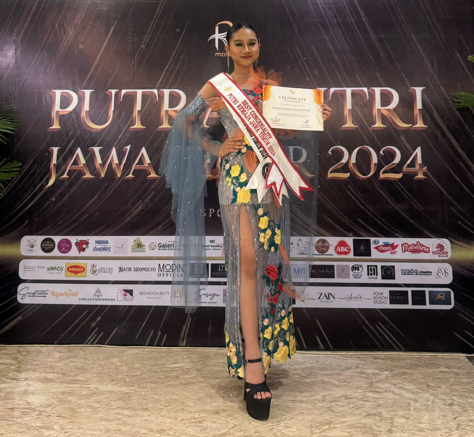 Syakirah Ashillah Leticia Putri meraih penghargaan Putra-Putri Jawa Timur 2024, Jumat (20/9/2024). Foto: ist
