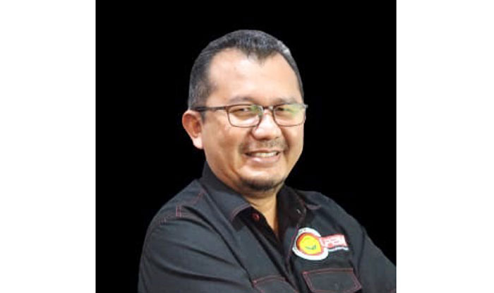 Prof. Dr. Yuli Witono, S.TP., MP selaku Ketua LP2M Unej.