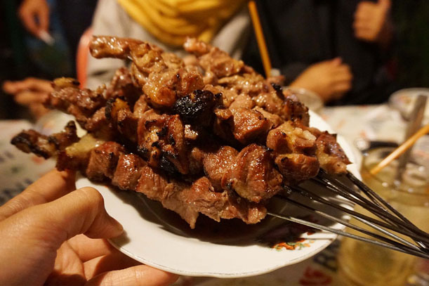 Ilustrasi sate.