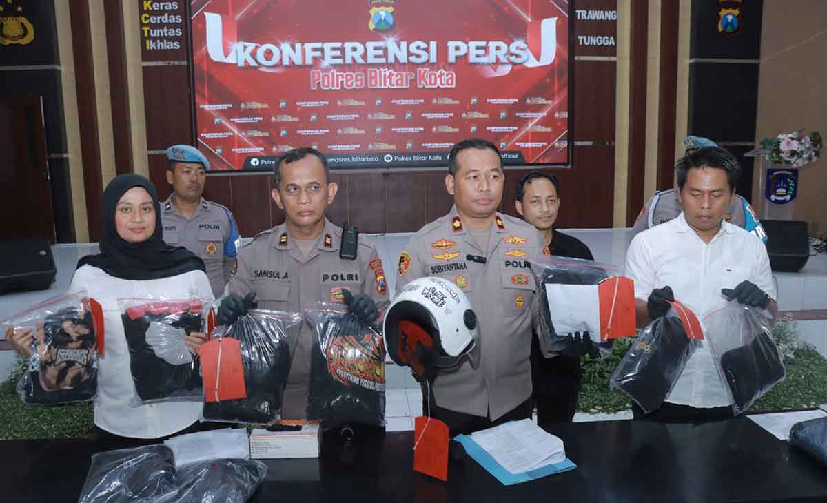 Konferensi pers yang berlangsung di Mapolres Blitar Kota.