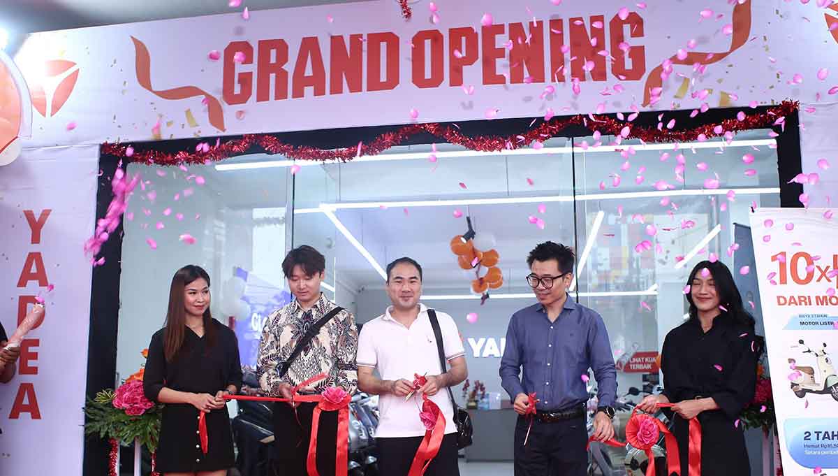 Peresmian showroom Yadea di Kota Malang.
