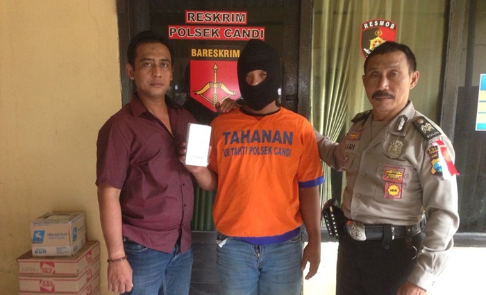 Pelaku saat diamankan Unit Reskrim Polsek Candi, Senin (5/2). 