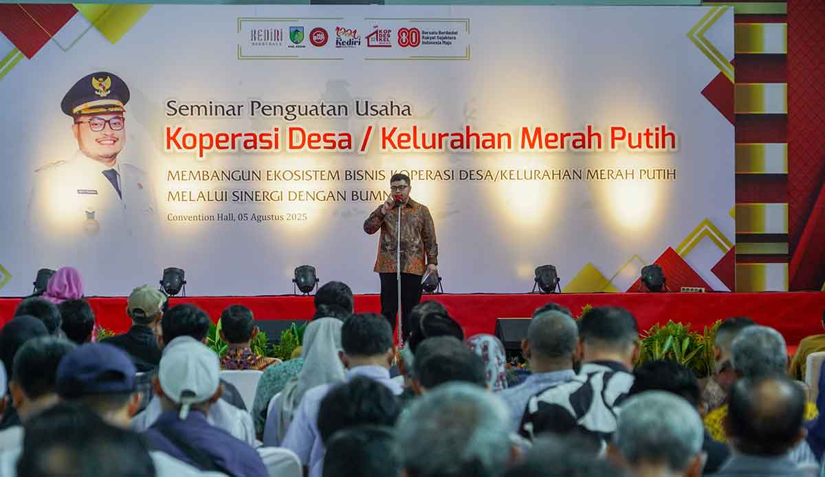 Bupati Kediri saat memberi sambutan. Foto: Ist