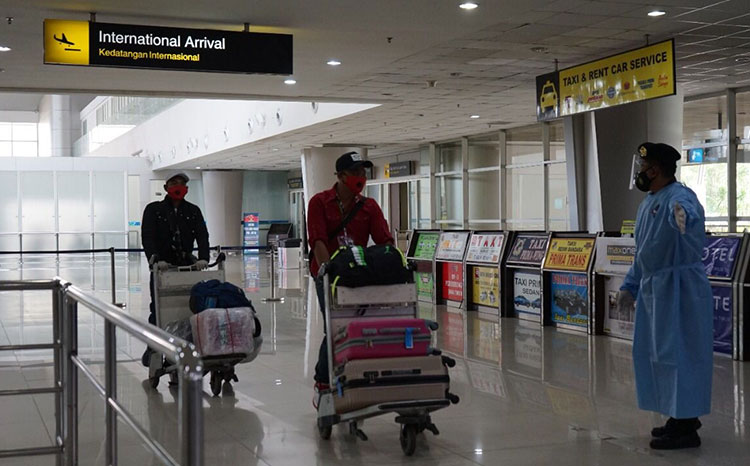 Suasana Bandara Internasional Juanda.