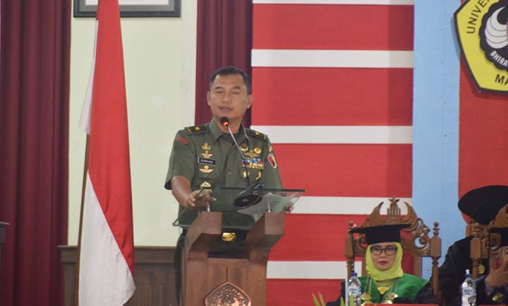 ?Kepala Staf Kodam V/Brawijaya Brigjen TNI Bambang Ismawan ketika menghadiri acara Wisuda Universitas Merdeka ke-58. foto: ist
