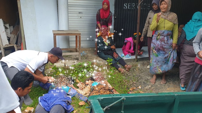 Korban kecelakaan pikap akibat rem blong di Desa Kertagenah Daya, Kecamatan Kadur, Kabupaten Pamekasan.