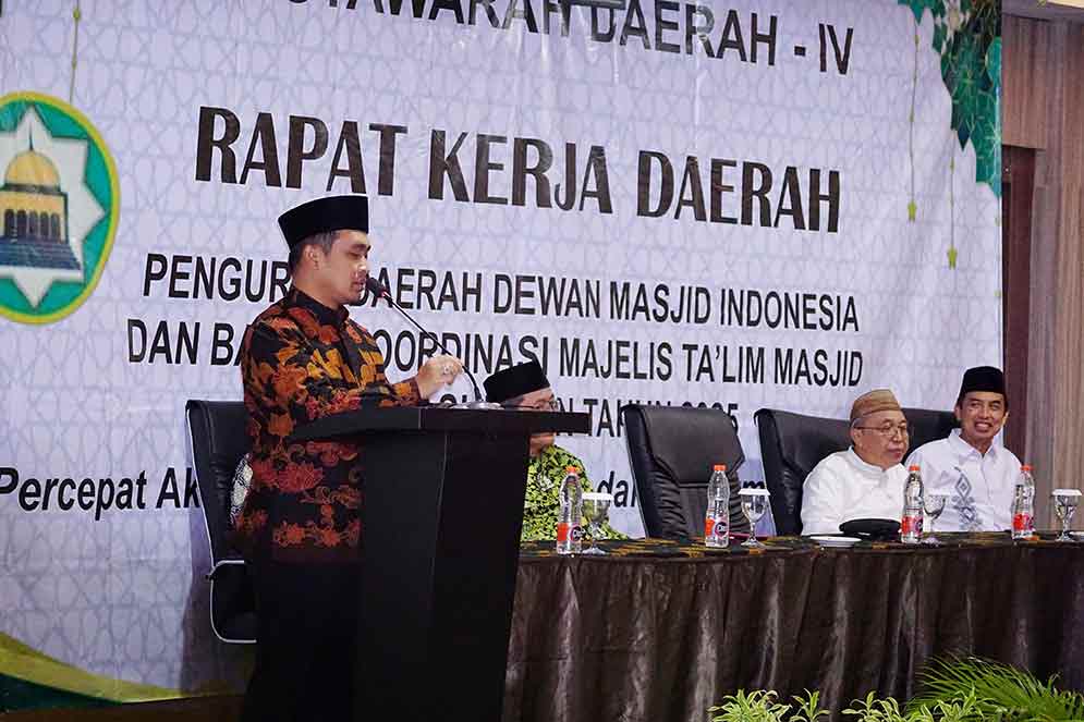 Wali Kota Pasuruan, Adi Wibowo saat memberikan sambutan. (Ist)