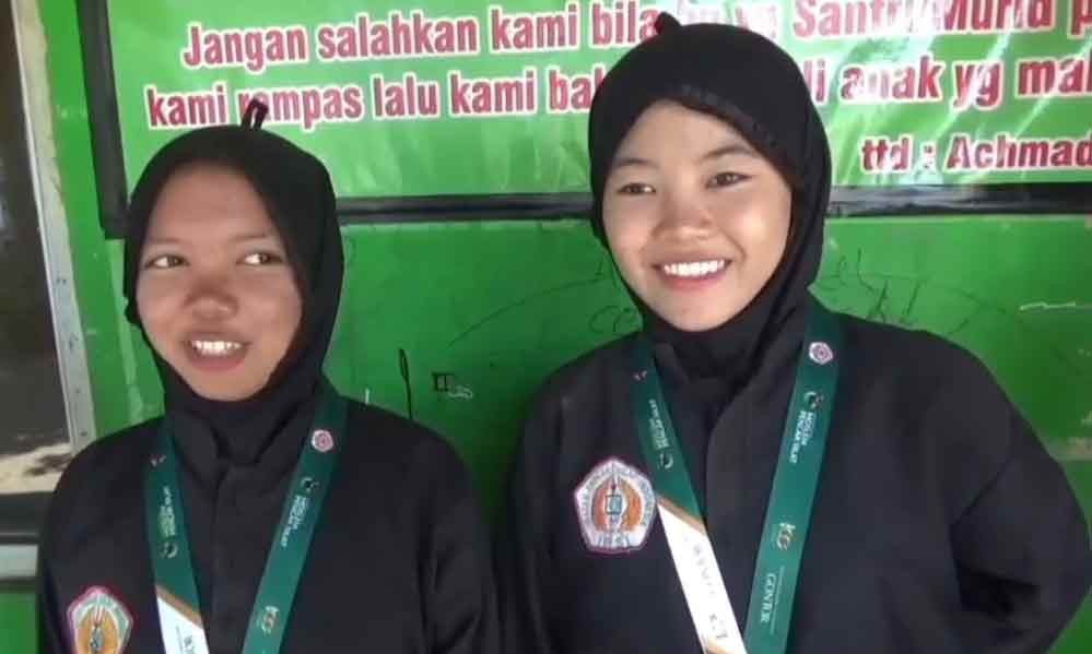 Dua siswa yang mengharumkan nama Indonesia di kancah internasional.