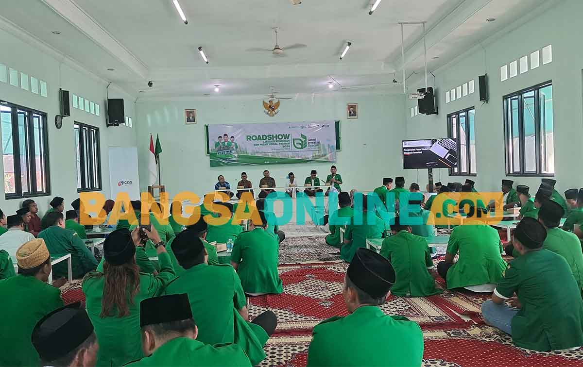 Roadshow ke-3 literasi keuangan dan pasar modal syariah GP Ansor Jatim di Tuban. Foto: ACHMAD CHOIRUDIN/BANGSAONLINE