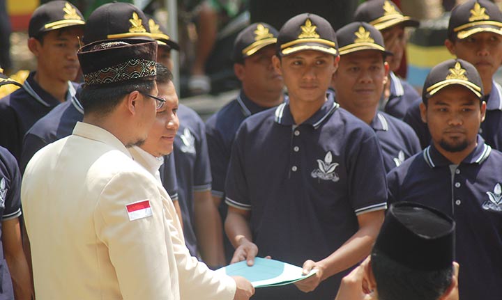 Trigus Dodik Susilo saat dilantik jadi Ketua PD Pemuda Muhamadiyah di Huko Trenggalek. foto: HERMAN/ BANGSAONLINE