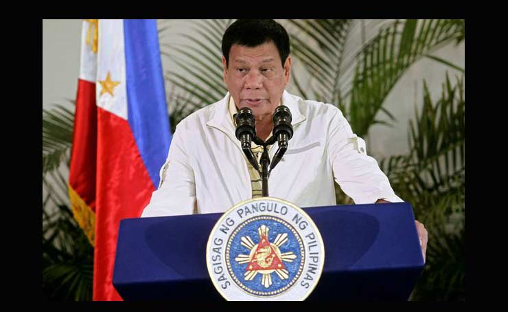 Presiden Philipina Rodrigo Duterte yang kerap kontroversi dalan ucapan dan tindakan. foto: repro mirror.co.uk