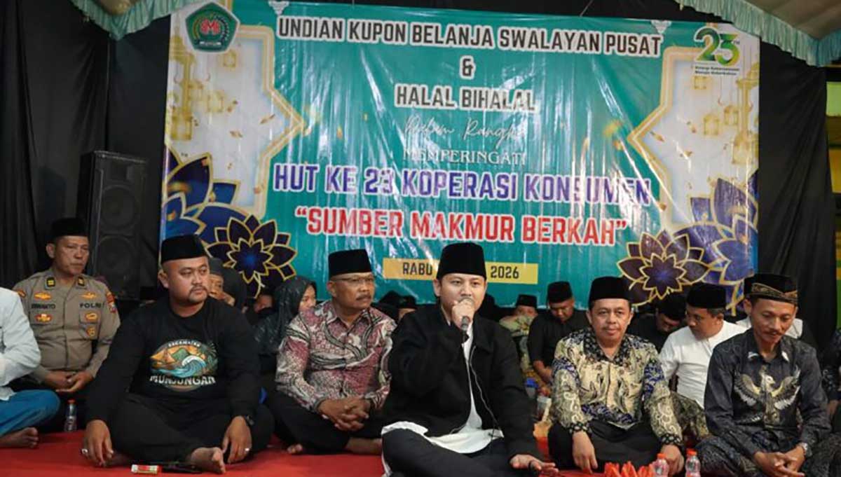 Bupati Trenggalek saat menghadiri halal bihalal di KSU Kecamatan Munjungan.
