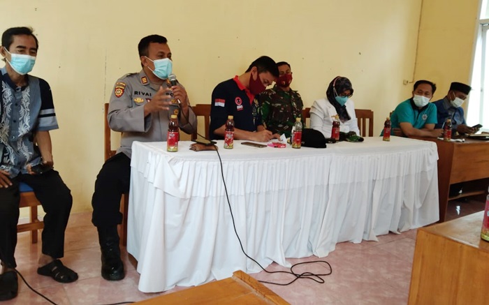 Rapat lintas sektoral di Kecamatan Arosbaya, Bangkalan.