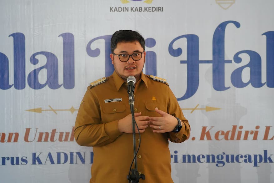 Bupati Kediri Hanindhito Himawan Pramana