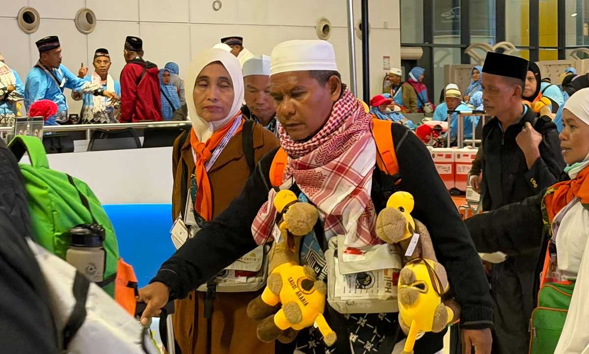 Salah satu jemaah haji yang sudah tiba di tanah air. Foto: MCH 2026