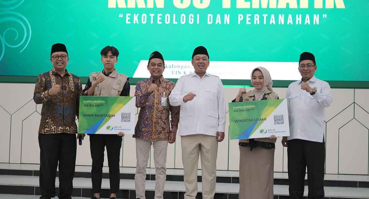 Menteri ATR/BPN saat bersama mahasiswa UIN Pekalongan.
