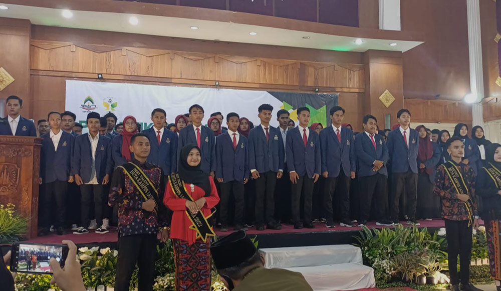 Pelantikan ormawa tingkat Faud IAIN Madura periode tahun 2022-2023 di Bakorwil Pamekasan.