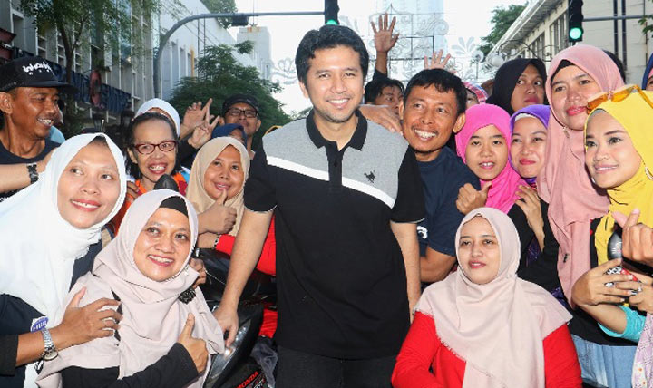 Wagub Jatim, Emil Elestianto Dardak hadir dalam peringatan Hari Bahasa Isyarat Internasional (HBI) tahun 2019 yang diadakan oleh komunitas dan rekan-rekan berketerbatasan mendengar di Surabaya. foto: ist
