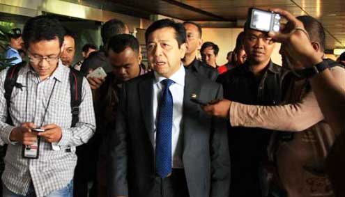 Setya Novanto memberikan keterangan kepada wartawan terkait skandal Freeport. foto: detik.com