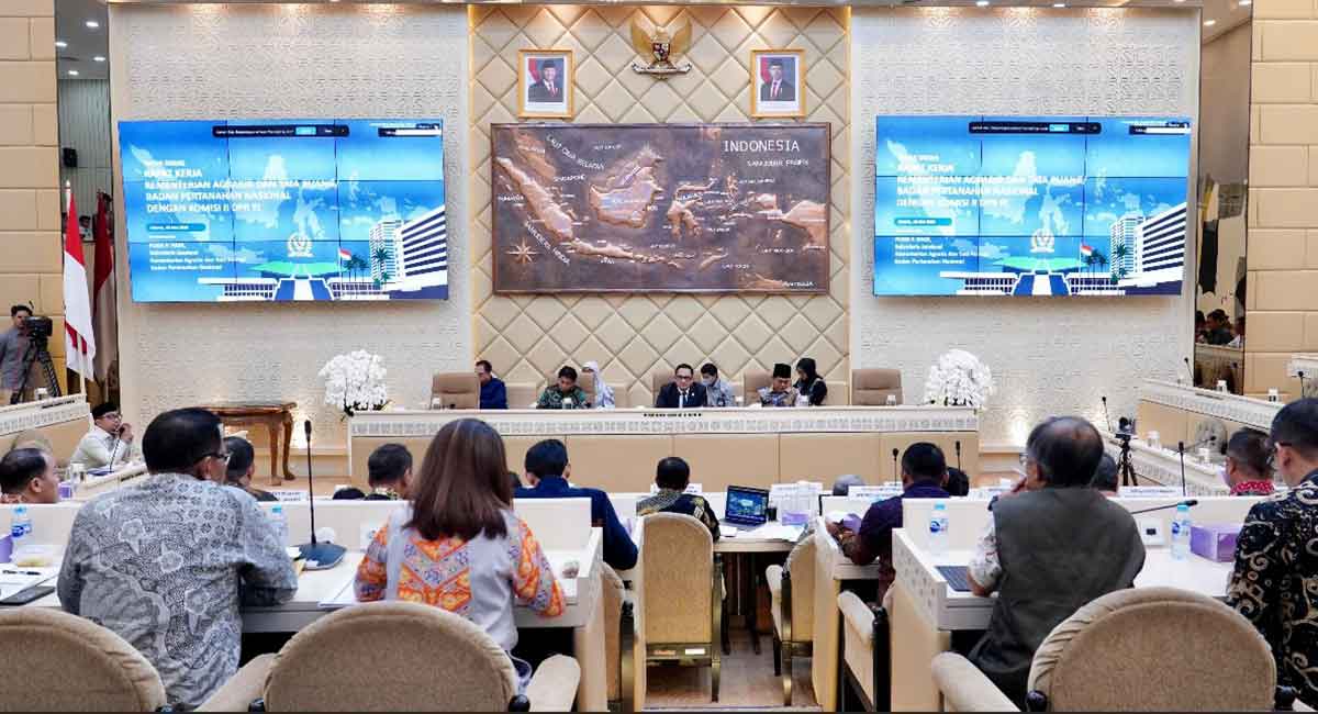 Rapat kerja antara Kementerian ATR/BPN dengan Komisi II DPR RI.