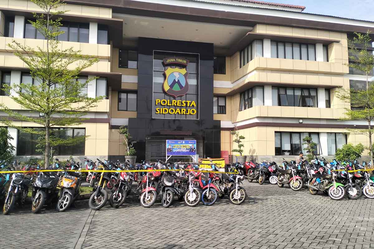 120 unit motor hasil razia yang dilakukan oleh Polresta Sidoarjo.