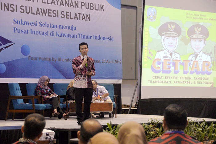 Wagub Jatim Emil Dardak saat menjadi narasumber di acara Jambore Inovasi Pelayanan Publik Provinsi Sulawesi Selatan (Sulsel) di Ballroom Four Points by Sheraton Hotel Makassar. foto: ist