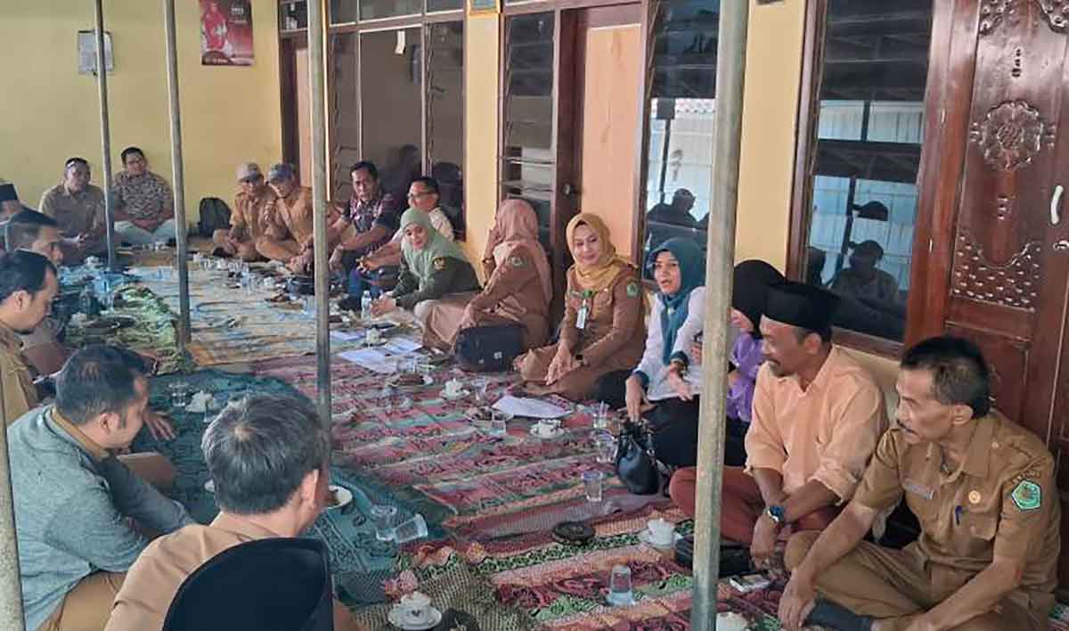 Pemkab Pamekasan saat rapat bersama stakeholder untuk mematangkan konsep Festival Tanean Lanjhang.
