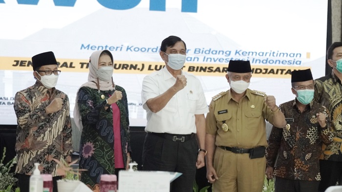 Menteri Koordinator Bidang Kemaritiman dan Investasi, Luhut Binsar Panjaitan saat mengunjungi Kota Batu, Senin (26/4).