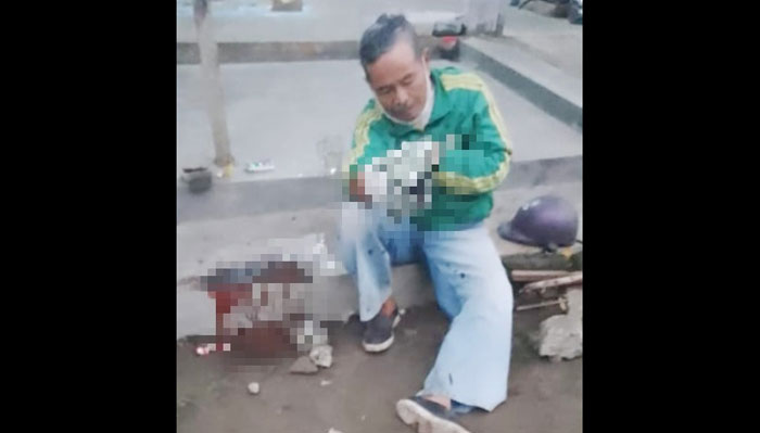 Korban usai ditusuk orang tak dikenal secara misterius.