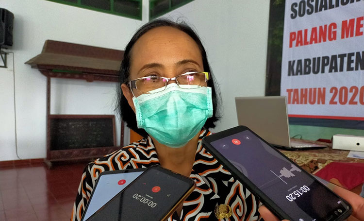 Kepala Dinas Kesehatan Kabupaten Blitar, Kuspardani. (foto: ist)
