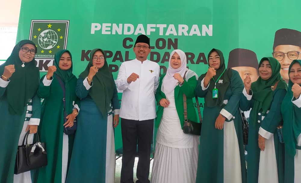 Ketua Srikandi Siap All Out Dukung Mas Dion