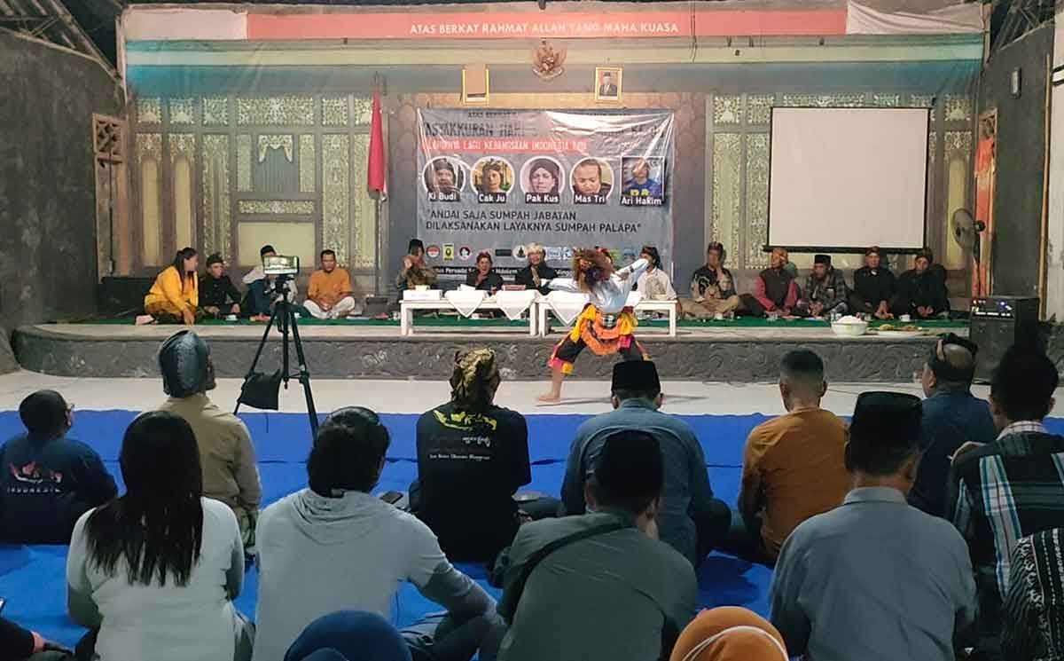 Diskusi yang digelar Situs Ndalem Pojok Gelar saat memperingati Hari Sumpah Pemuda tahun ini.
