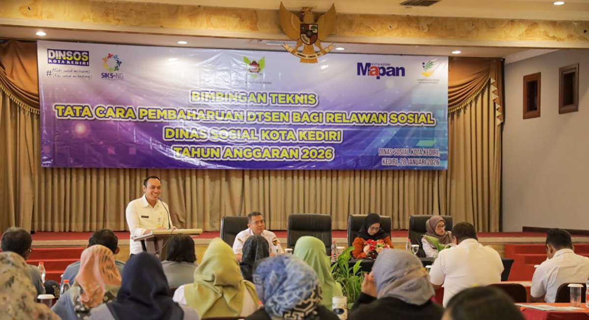 Kepala Dinsos Kota Kediri, Imam Muttaqin, saat memberi sambutan. Foto: Ist