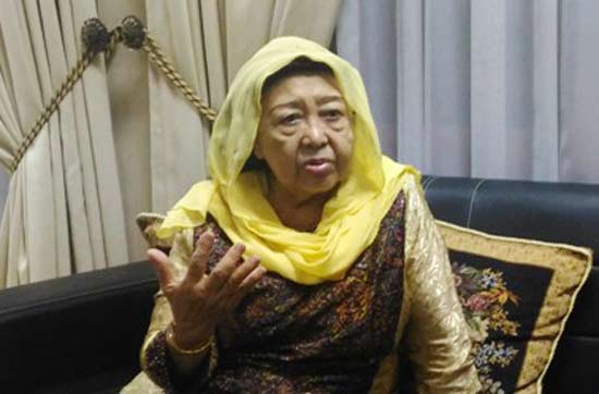 Nyai Hj Machfudhoh Aly Ubaid