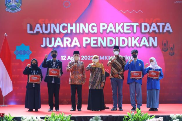 Bangun Mental Juara, Gubernur Khofifah Luncurkan Paket Data Juara Pendidikan