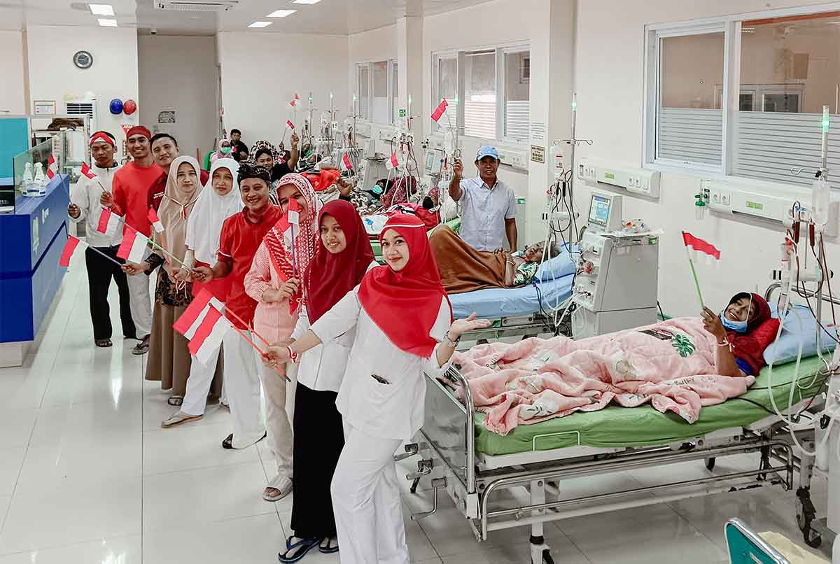 Para perawat dan pasien di RSUD dr H. Moh. Anwar, Sumenep.