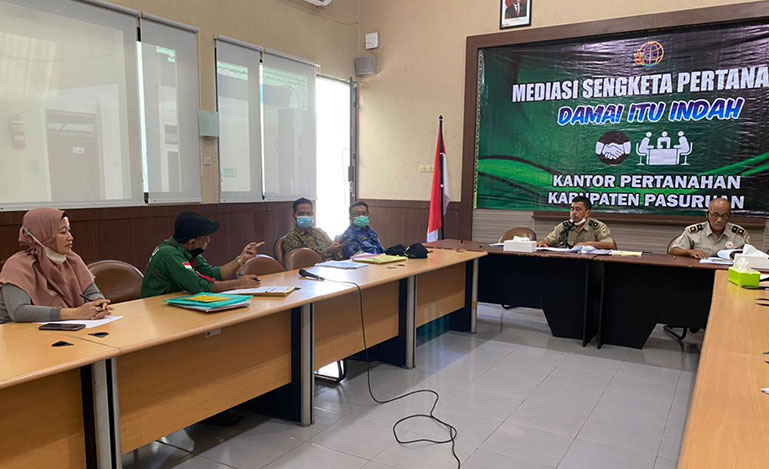 Suasana mediasi di Kantor BPN Kabupaten Pasuruan.