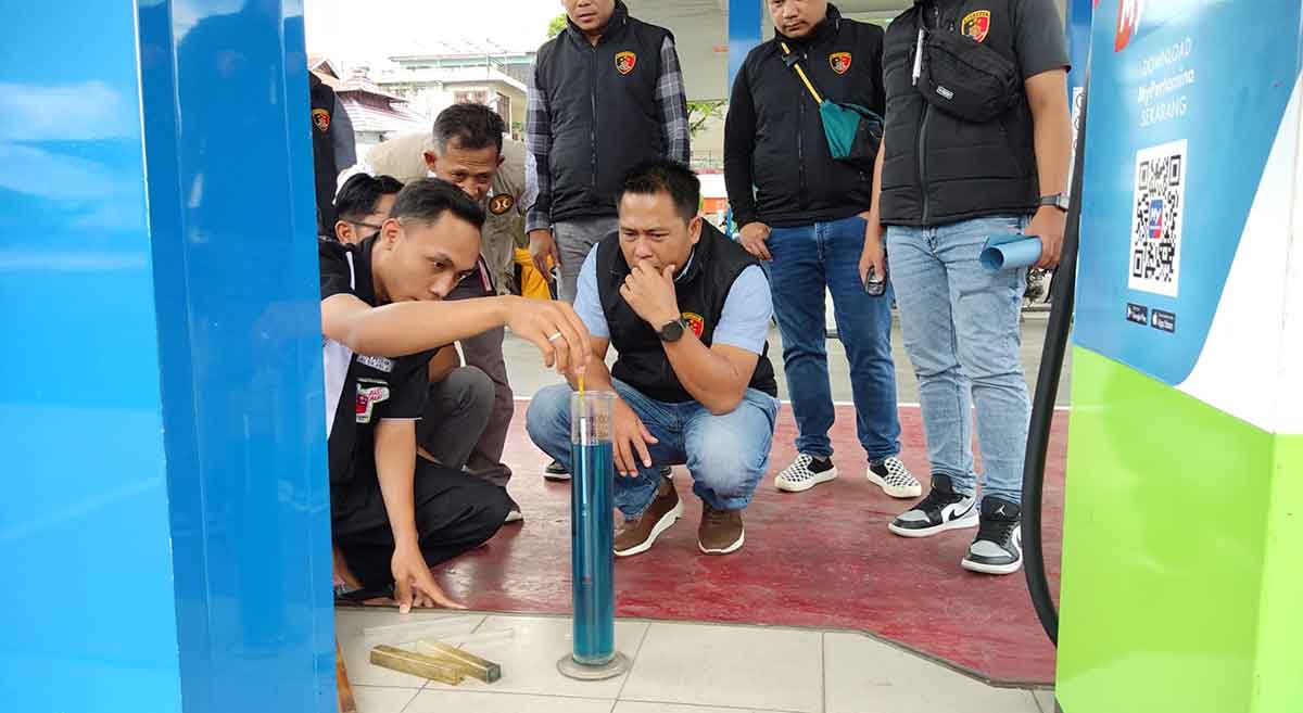 Minimalisir Penyimpangan Penjualan BBM Jelang Lebaran, Polres Batu Sidak SPBU