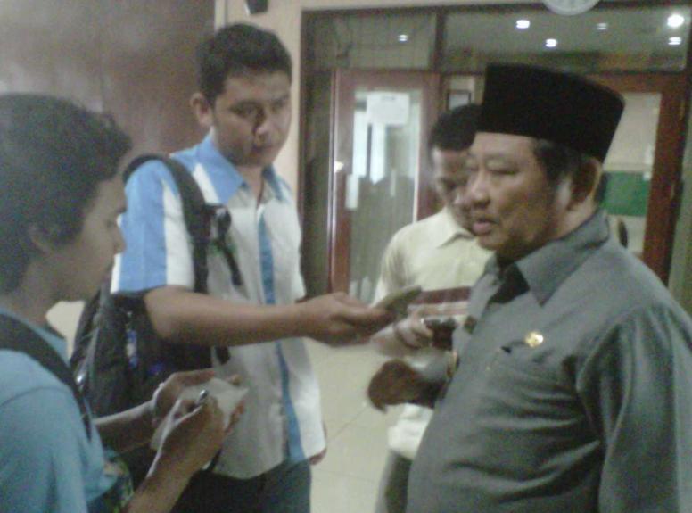 BERI KETERANGAN 