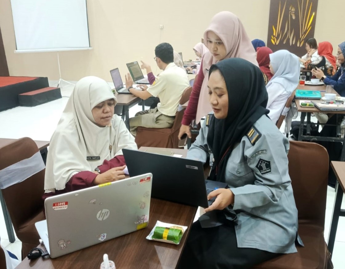 Lapas Pemuda Kelas IIA Madiun Ikuti Desk Evaluasi SISDMK Klinik oleh Dinkes Kota Madiun