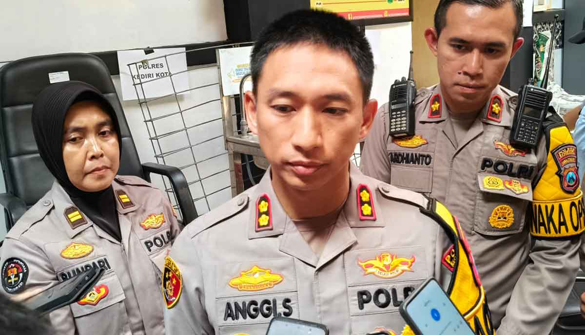 Kapolres Kediri Kota saat memberi keterangan ke awak media.